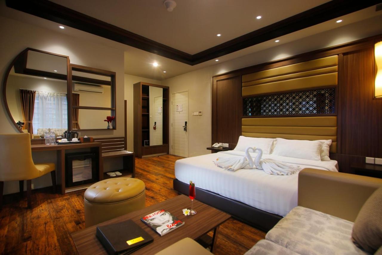 The Lerina Hotel Nusa Dua Exterior photo