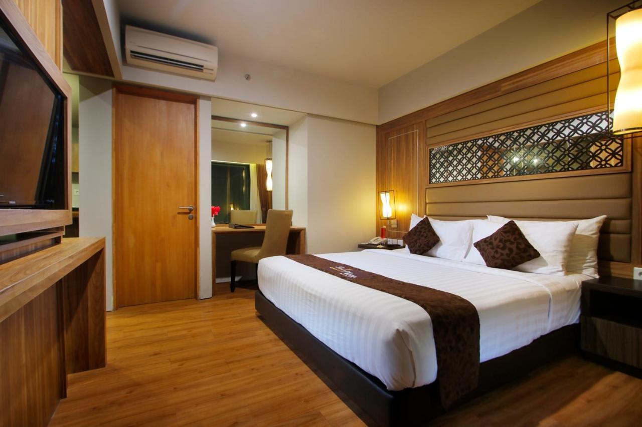 The Lerina Hotel Nusa Dua Exterior photo