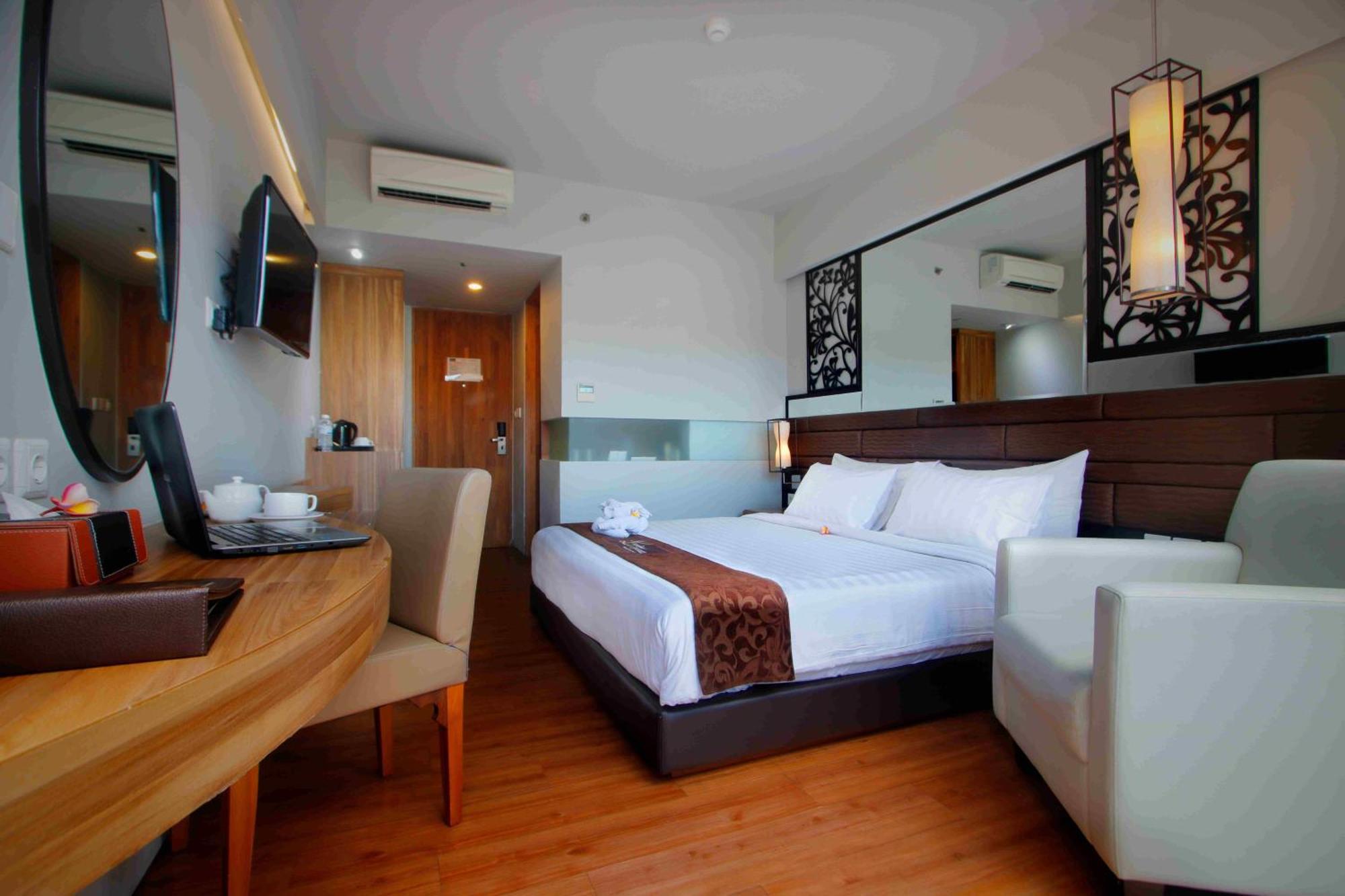 The Lerina Hotel Nusa Dua Exterior photo