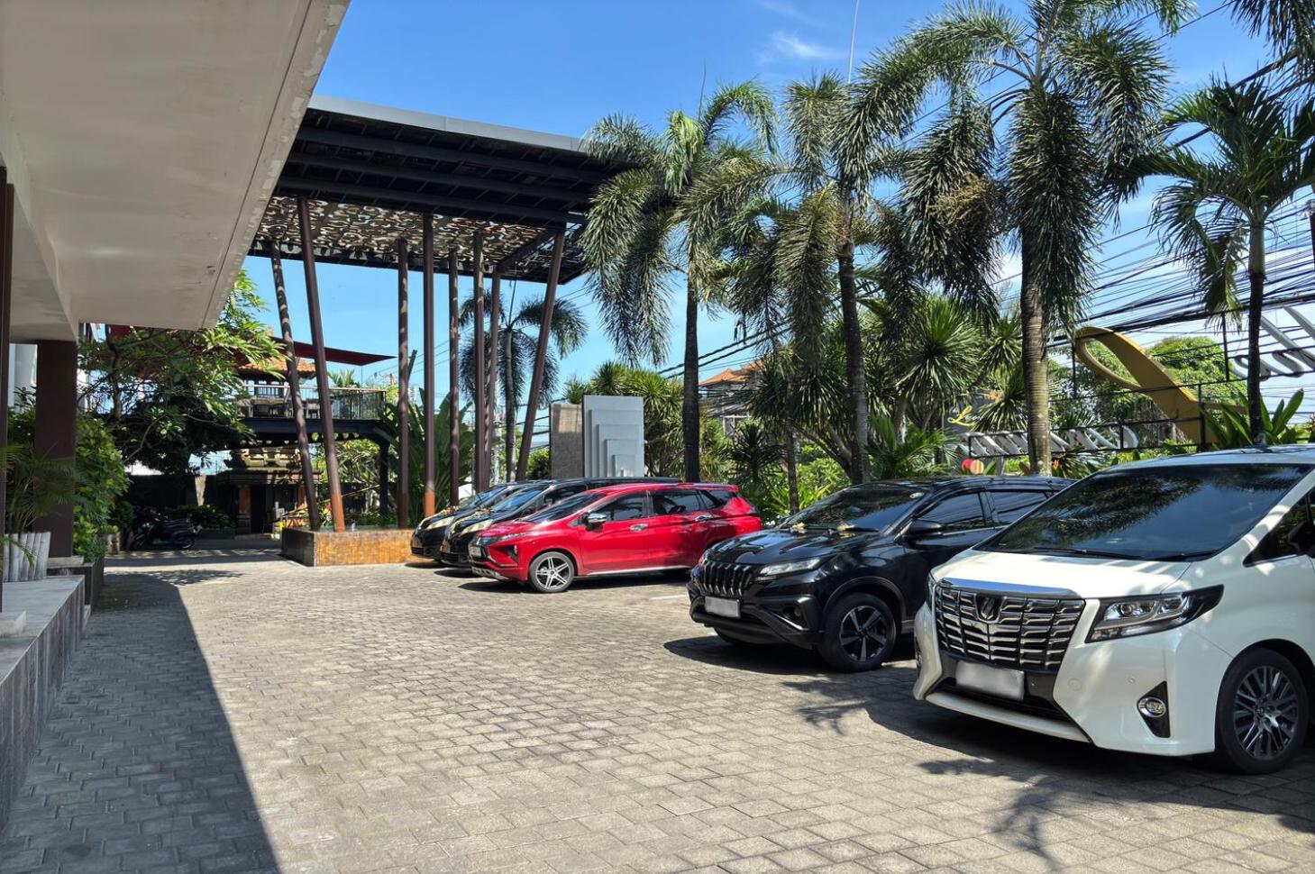 The Lerina Hotel Nusa Dua Exterior photo